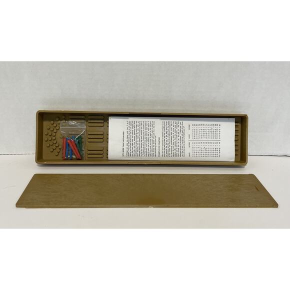 Vintage Plastic Cribbage Board Game Set w Pegs & Storage Case - Picture 7 of 8